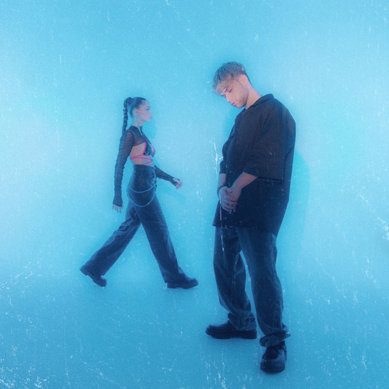 AMCHI, STRANIZA - Акулы