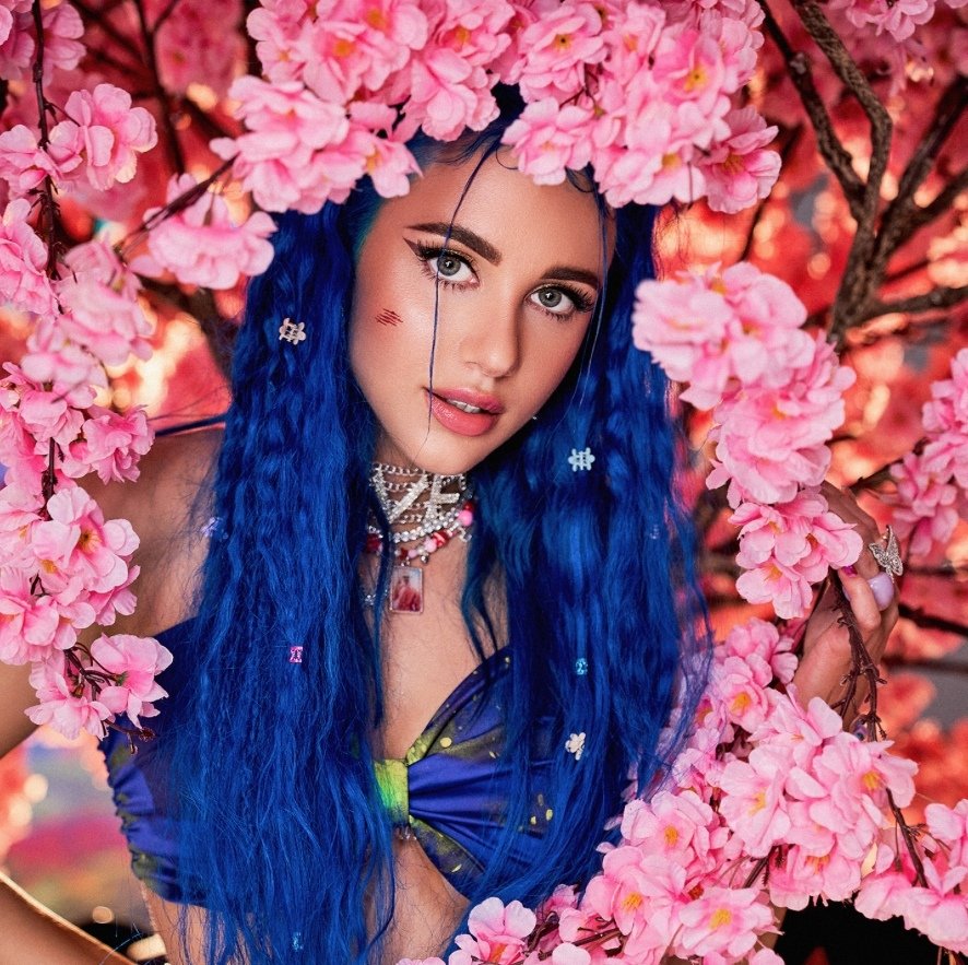 MIA BOYKA - БЕГУ ПО ТРОПИНКЕ